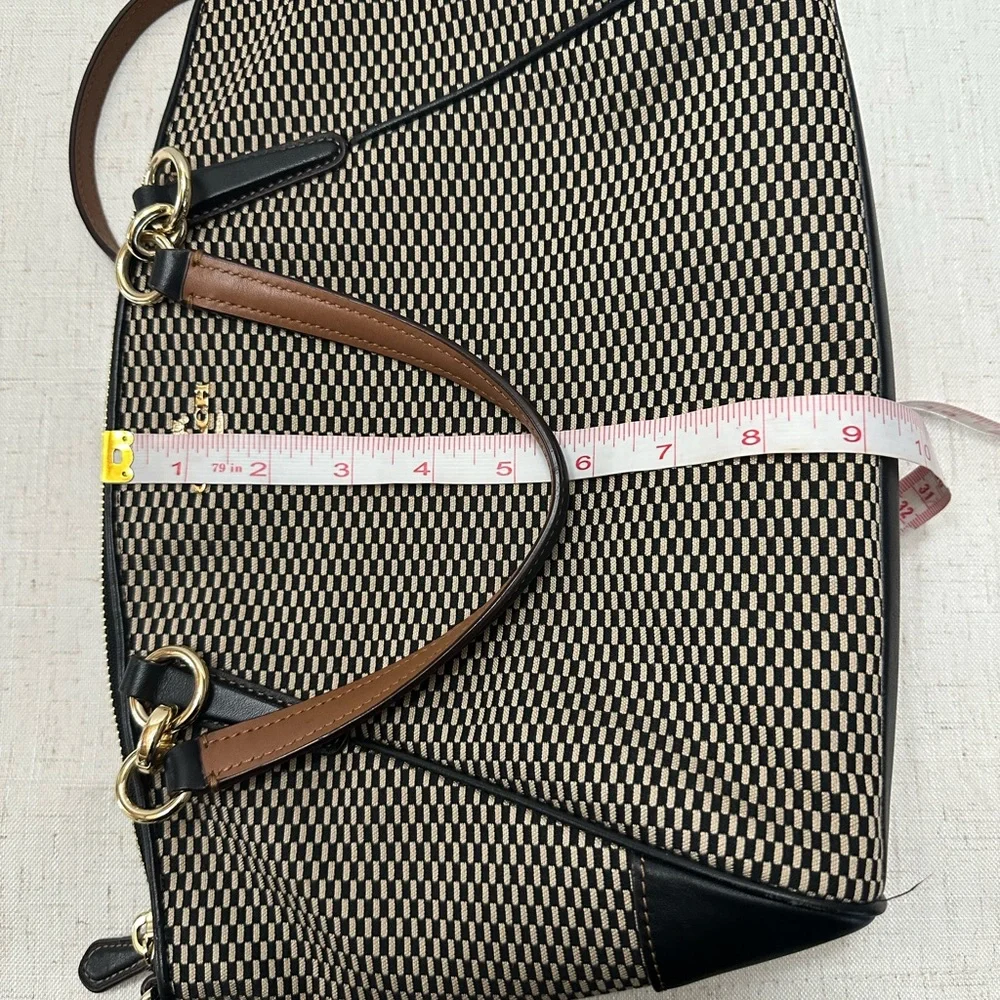 Coach Black and Tan Shoulder Bag - Picture 10 of 12